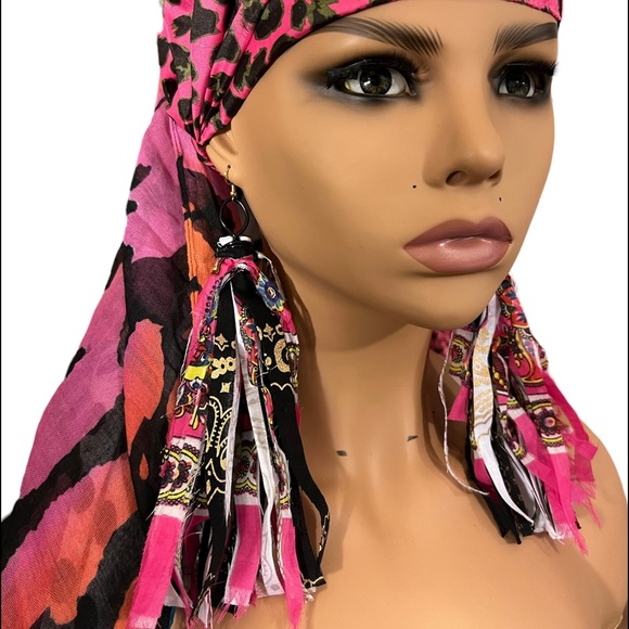BANDANNA WEAR FRINGES EARRING SOLD - Picture 5 of 7